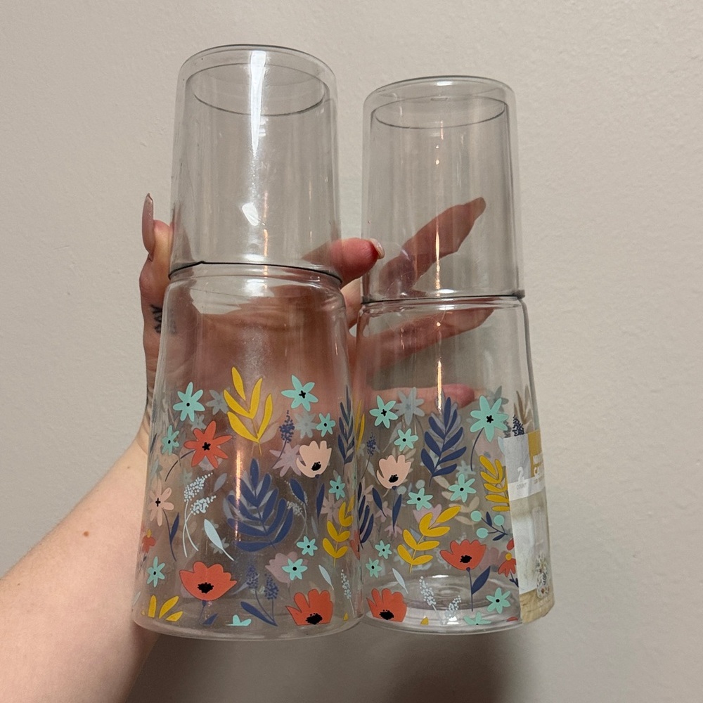 2 Count Floral Plastic Carafe with Cup - Picture 6 of 6